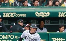 岡崎、２二塁打で初開幕マスクへ大前進！虎将「レギュラーに一番近い」