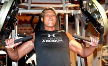 張本「最近の奴らは筋トレしすぎ。ボディビルじゃないんだから」 	