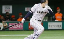 彡(ﾟ)(ﾟ)「大谷のフォームではMLBの動く球は打てない」 大谷「ほーん」 	
