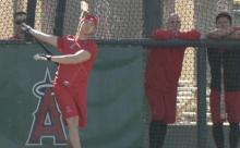 大谷、エンゼルスカラーに染まる