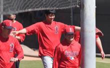 【朗報】大谷翔平、何らかの事情によりマイナー落ち回避！TEX戦に出場へ！！
