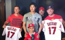【朗報】大谷のホームラン球、キャッチしたCLEファンから大谷に手渡される 	