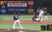 【朗報】十亀、ここまで2打数2安打1HRの天敵松田を四球に抑える