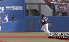 元ロッテのデスパイネ、岡田の引退試合で張り切る