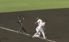 【悲報】小林誠司さん、大事な試合でやらかす