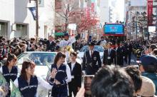 西武のリーグ優勝祝賀パレードに７・５万人