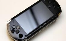 ワイのPSP「ｼｬｰｯ!ｼｬｰｯ!（怒号）」　ワイ「こいつうるさいなぁ・・・ん？」　あっくんのPSP「…」