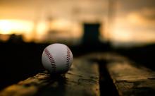 私服でプロ野球観戦するファンってなんなの？