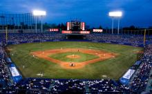 【悲報】プロ野球ファンの84%、明治神宮野球場の最寄り駅を言えない