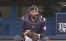 中村悠平（ヤ）.298（打率リーグ7位）