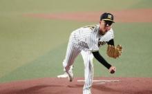 阪神・村上頌樹「全然アウトが取れなくて笑っちゃんすよね」　いきなり４連打”炎上”