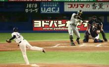 【阪神】佐藤輝明グランドスラムで首位巨人に2・5差！残り18試合大まくりへボルテージ最高潮