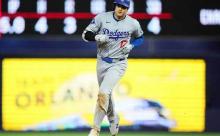 【悲報】大谷翔平、あと10年は年俸2.8億円