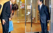大谷（18）｢入団しない。メジャー行ってピッチャーやる｣ 栗山｢待ちなさい、大谷くん！｣