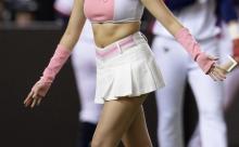 へそ出しミニスカの台湾ボールガールに上原浩治氏も「攻めてますね」