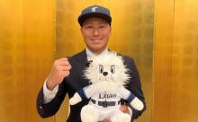 西武ドラ2・渡部　目標はトリプルスリー」　背番号は「8」