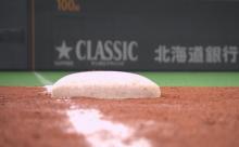 すまん、野球でファールライン上にゴロが転がった時にファールかフェアってどこで決まるん？