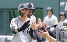 オープン戦の吉川尚輝　打率.500(18-9) 1本 4打点 0三振 長打率.833 OPS1.360