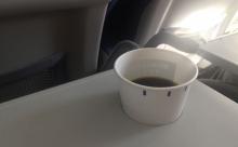 飛行機での無料ドリンク←何飲む？