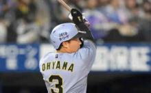 阪神　大山悠輔が待望の今季初アーチ！延長十回に値千金の勝ち越し弾　ベンチ前で笑み「自分が助ける番になりたいと思った」