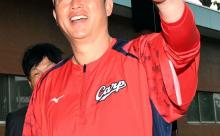 カープ新井監督が雨天中止で打撃投手に休日作る！「裏方さんも9連戦しんどい。コーチが投げた」菊地原コーチは断る