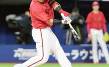 カープ末包、横浜バウアーから5号2ランホームラン！ポール直撃弾！！