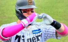 【母の日】佐藤輝明 柵越えならずも脅威のパワー 母の日にまずはタイムリー1本！