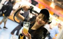 東京ドームビール売り子「カープファンはとにかく飲む」セリーグ6球団ファンの特徴を語る