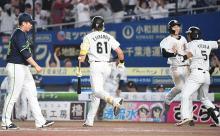 【借金21】ヤクルトスワローズ、連続暴投でサヨナラ負け、ロッテとの暗黒決戦を制す