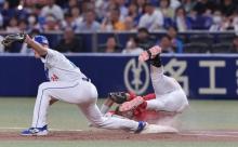 カープ『13戦連続3得点以下』の貧打深刻。新井監督「何か動かして、リスク覚悟して」【監督談話/反省会】