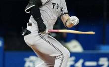 巨人・キャベッジ　体調不良で途中交代　試合中に帰宅