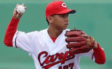 カープ前川誠太、練習してないサードでスタメン→守備ミス連発で起用法に賛否