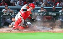 カープ會澤がコリジョン守り巨人を倒す！阿部監督は抗議ではなくルールを〝確認〟