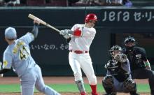 里崎「俺がカープ小園なら首位打者獲るために休む」最多安打を狙うと打率＆出塁率が下がるリスクあり